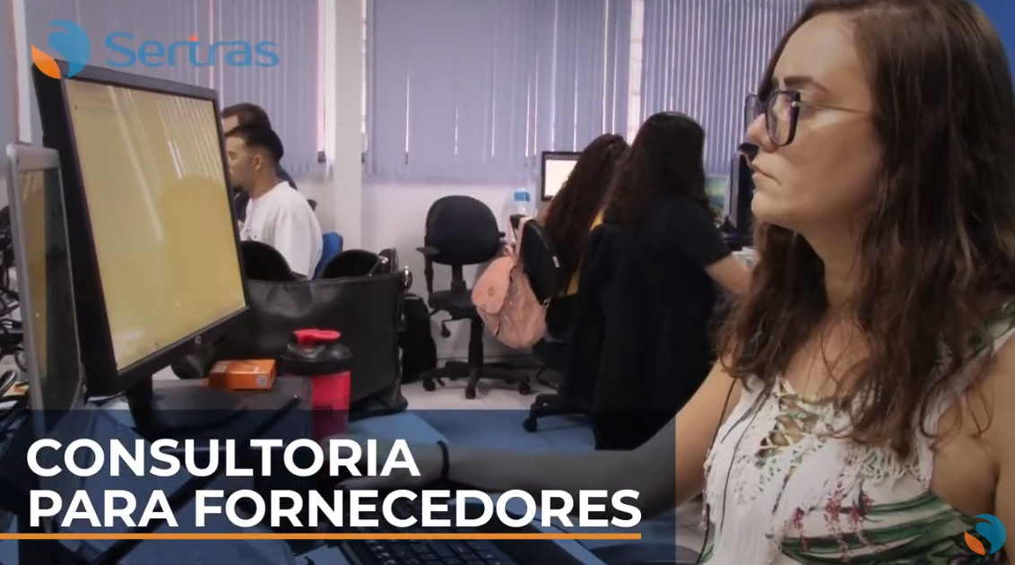 Imagem da equipe homologando um fornecedor com o texto: "Consultoria para fornecedores"